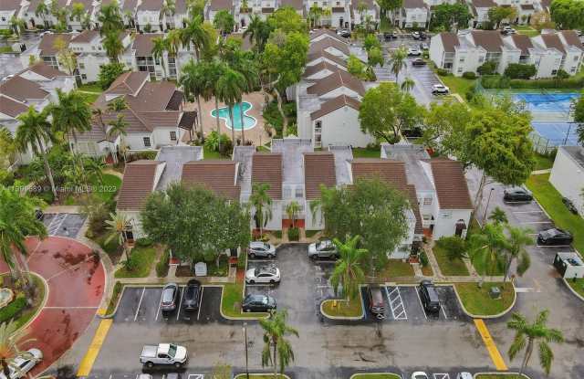 4660 NW 97th Ct