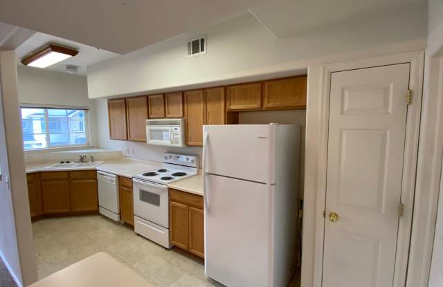 HUGE 2 Bedroom 3 Bathroom Condo in Southeast Denver