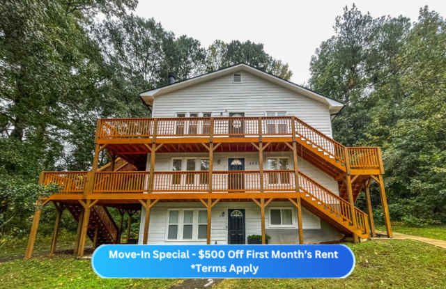 4013 Hawthorne Cir SE