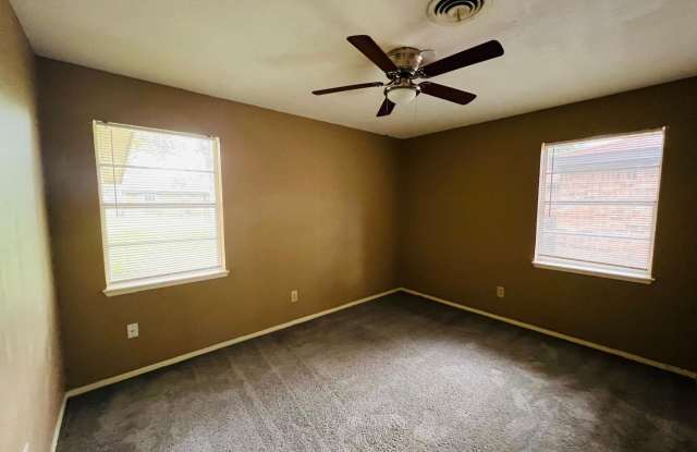 Beautiful 3 bedroom home in Angleton TX