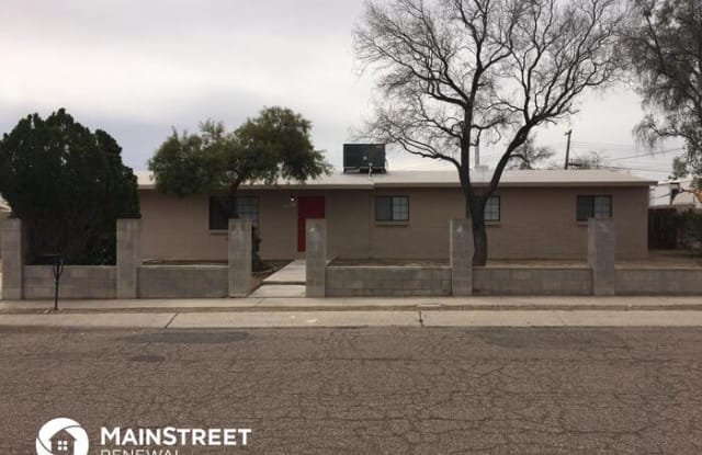 2561 West Virginia Street - 2561 West Virginia Street, Drexel Heights, AZ 85746