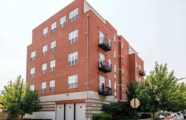 949 N Willard Court - 949 North Willard Court, Chicago, IL 60642