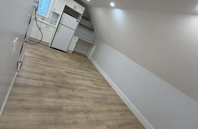 Photo of 12 Chestnut Avenue