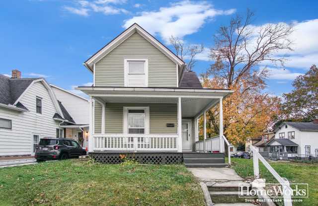 Photo of 1002 E Indiana Ave