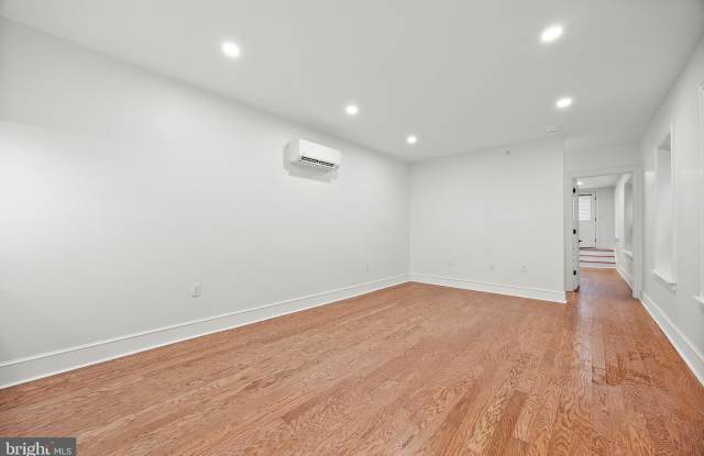 835-837 N TATNALL STREET