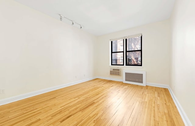 405 East 82nd Street - 405 E 82nd St, New York City, NY 10028