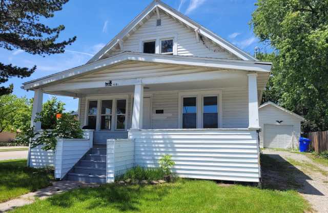 1101 Lawe Street