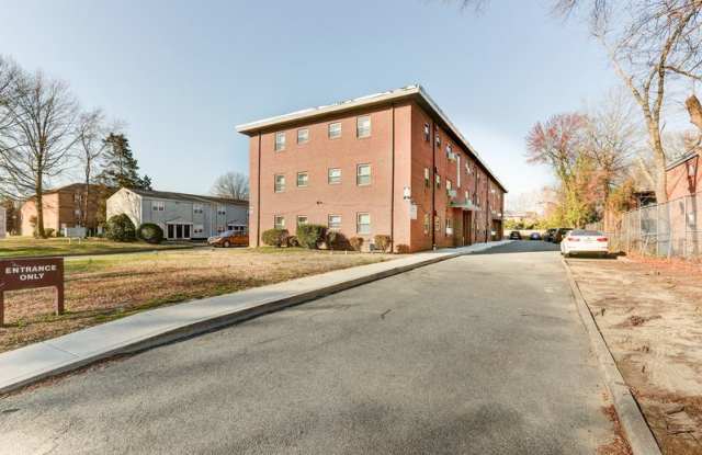 Photo of 3916 Chamberlayne Ave