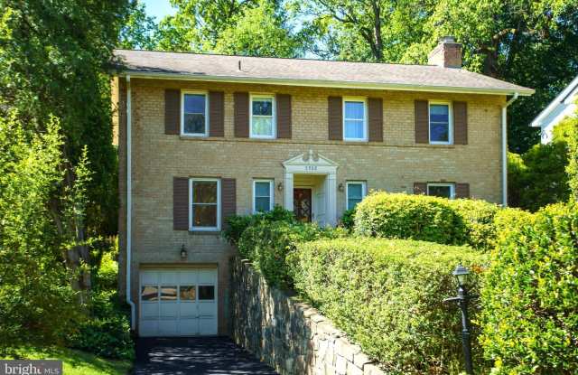 5908 WALHONDING ROAD