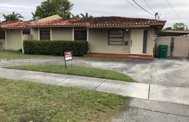 2441 SW 90th Ave - 2441 SW 90th Ave, Westchester, FL 33165