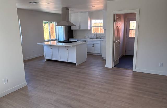 13038 Terra Bella Street