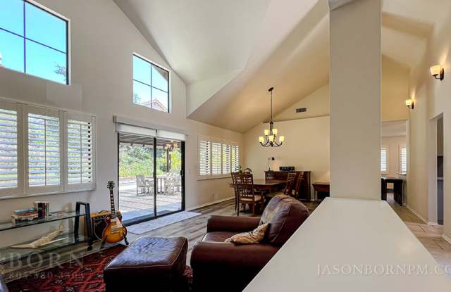 4007 Santa Tomas Place