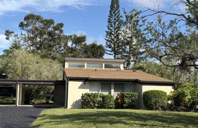 634 White Pine Tree Rd