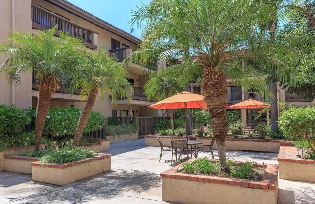 Acaciawood Village - Senior Living