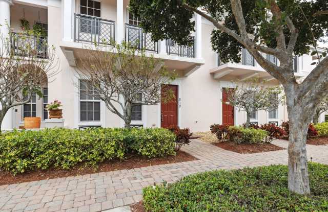 810 NW 83RD Lane