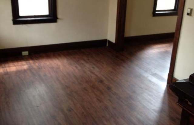 Photo of 3 Bedroom 1 Bath in Carlisle, PA!
