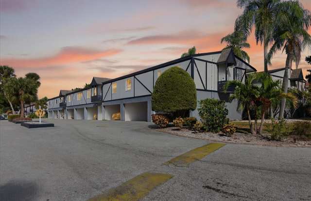 1146 KING ARTHUR Court