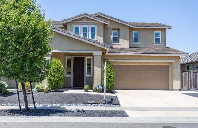 Beautiful 4 Bedroom Home for Rent in West Roseville