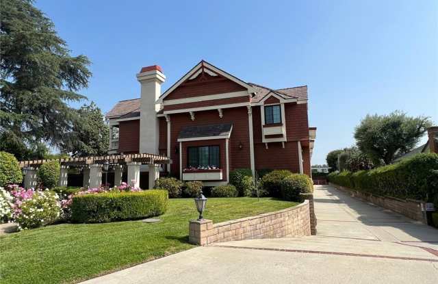 Photo of 428 W Huntington Drive