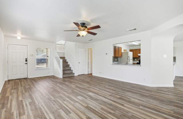 16216 Ike Lane Selma, Texas 78154