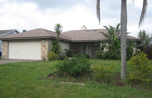 125 WHITMORE - 125 SW Whitmore Dr, Port St. Lucie, FL 34983