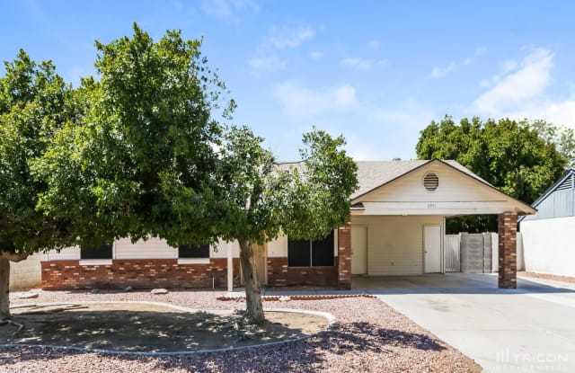 8931 W Cinnabar Avenue - 8931 West Cinnabar Avenue, Peoria, AZ 85345