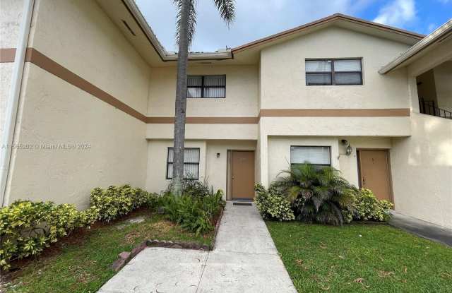 12960 SW 66th Ln - 12960 Southwest 66th Lane, Kendale Lakes, FL 33183