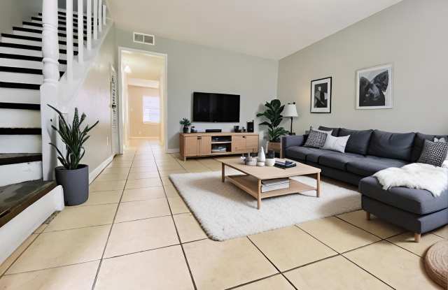 Photo of 3900 Englewood Circle