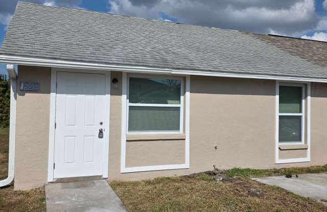 3 bedroom 2 bath duplex