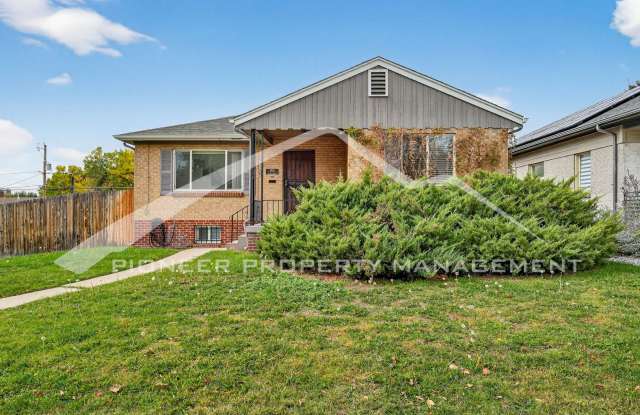 Photo of Charming Furnished Home with Central AC and Washer/Dryer