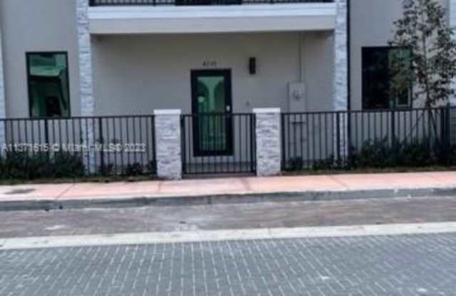 4239 NW 83rd Path