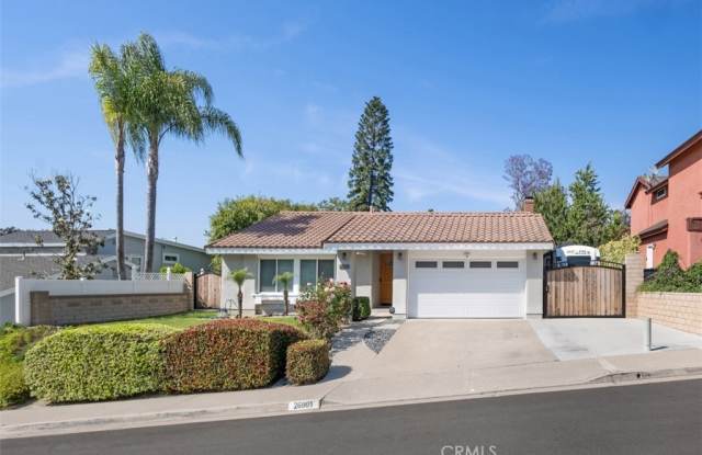 26901 Recodo Lane