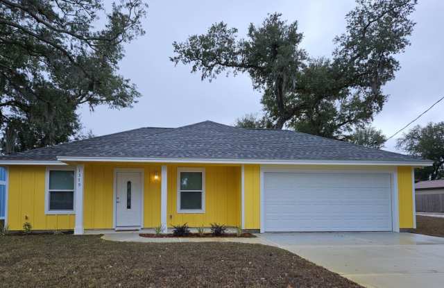 Cheerful Sanctuary in Donalson Point! *1/2 Off Security Deposit for Active-Duty Military!!*
