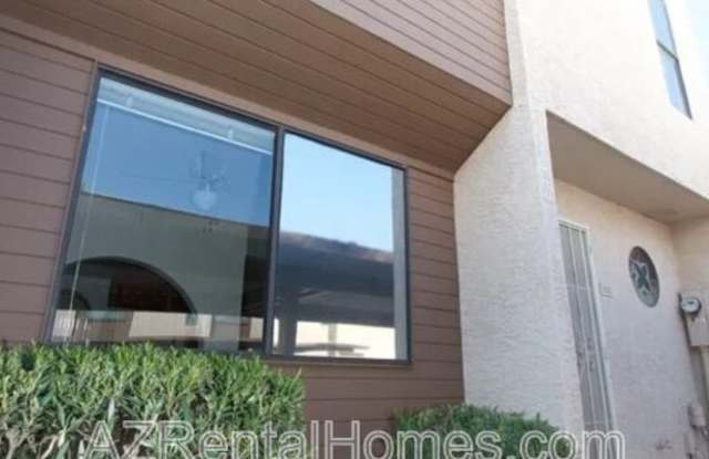 Photo of 1322 S Judd St