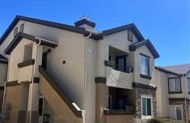 2 Bedroom 2 Bathroom Condo! NORTHEAST