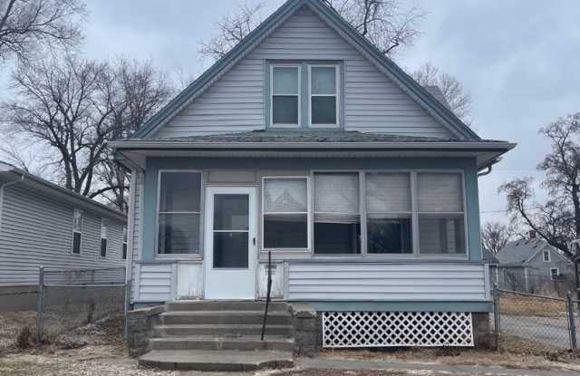 4 Bedroom 2 bath House Available Now!!