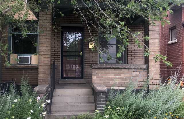 Photo of 2611 N HUMBOLDT ST