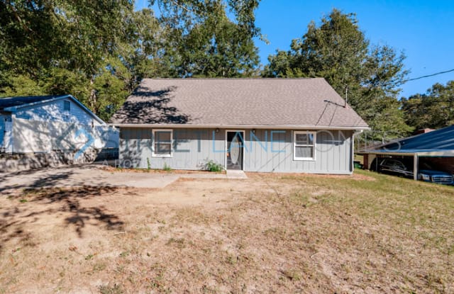 2119 Snellings Drive - 2119 Snelling Drive, Columbus, GA 31907