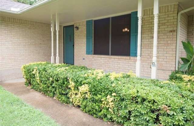 104 Harbor Haven Street