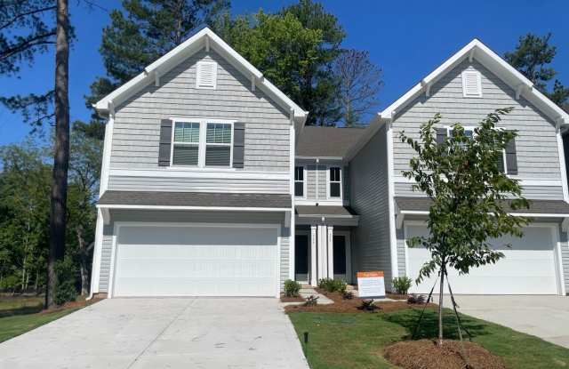 3 Bedroom paired home with 2 car garage minutes from shopping and I-85