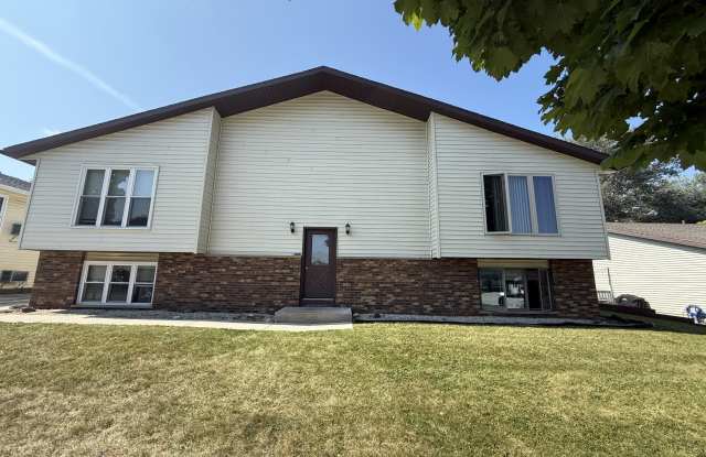 1542 N 35th St. Apt. C