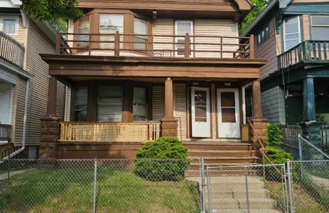 2409 N 37th St
