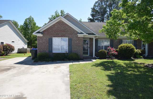 2412 Saddleback Drive - 2412 Saddleback Drive, Greenville, NC 28590