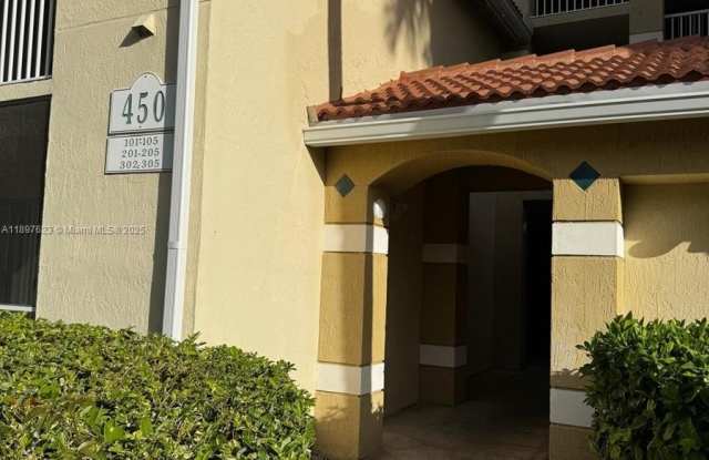 Photo of 450 S Park Rd