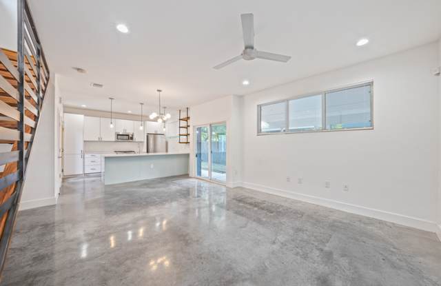 600 West Odell Street