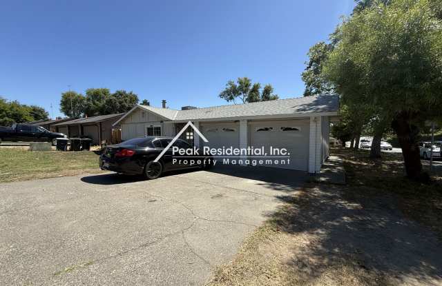 Great Location 3bd/2ba Duplex in Citrus Heights!