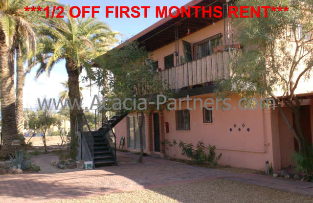 947 N Alvernon Way Unit 10