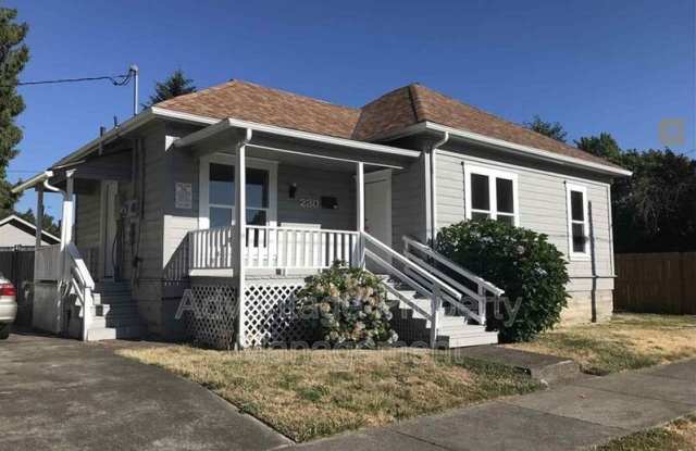 Photo of 230 NW 13th St