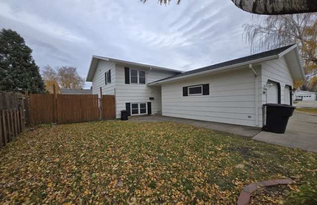 5011 4th Avenue North