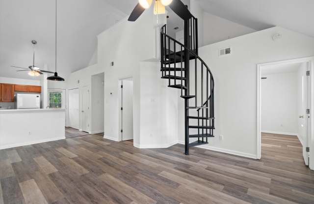 2908 Whisper Oaks Lane, Unit C